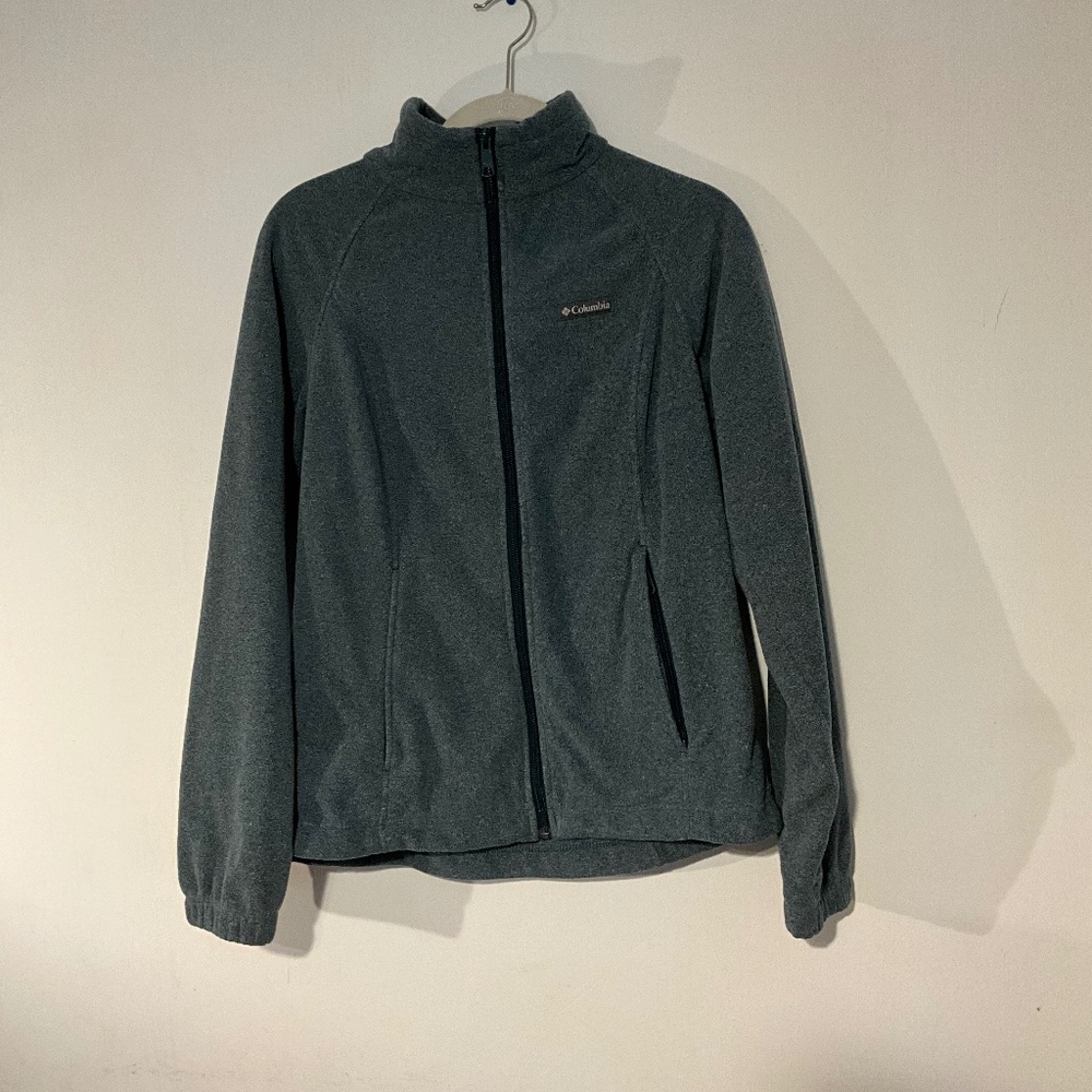 Columbia Size M Zip Up